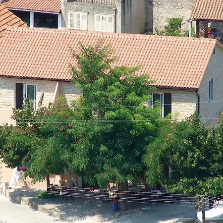 Apartment Sangaleti Lastovo