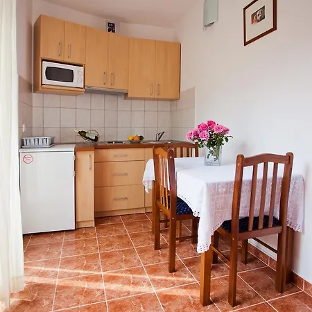 Apartment Sangaleti Lastovo