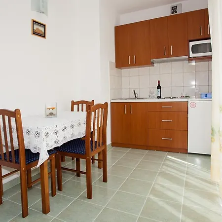 Apartment Sangaleti *
